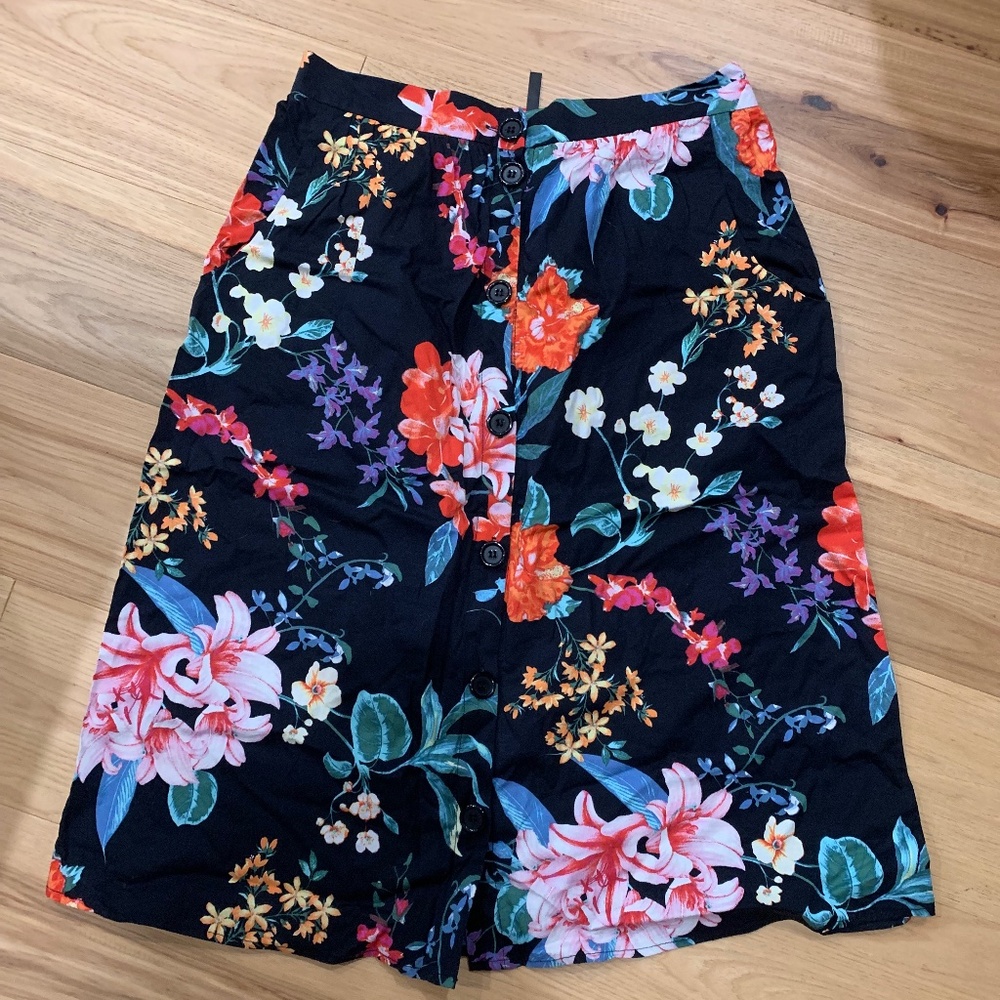 100% Cotton Garden Vintage-esque Button Down Skirt